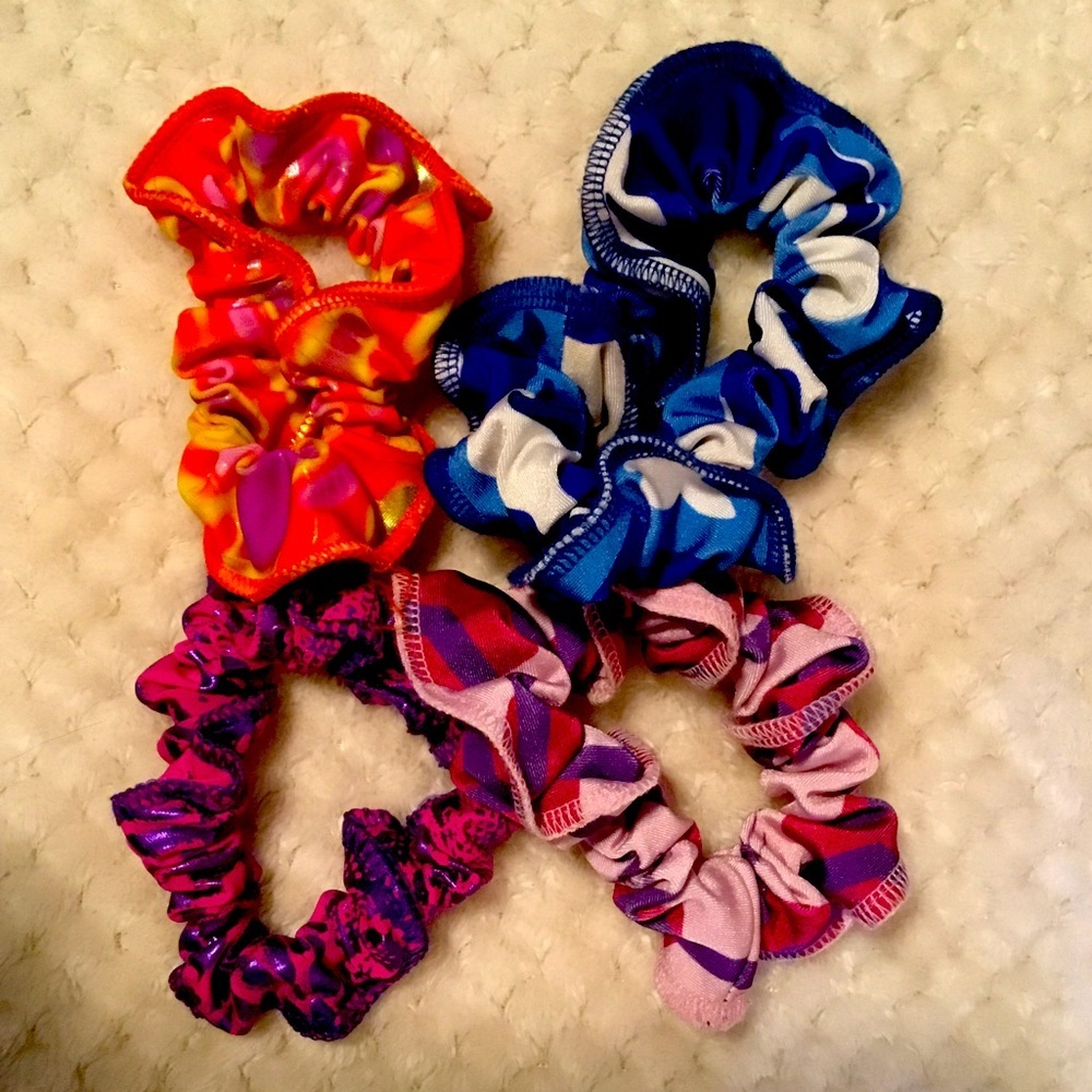 Gymnastics Scrunches